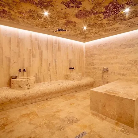 酒店 Bey House Royal 大特尔诺沃