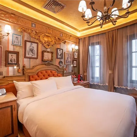 Хотел Bey House Royal 5*