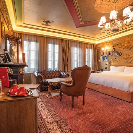 Хотел Bey House Royal 5*