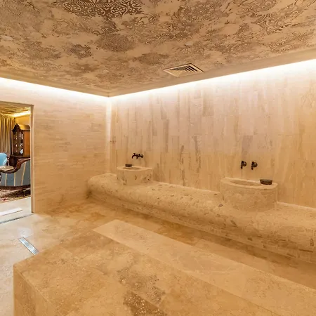 Bey House Royal Хотел